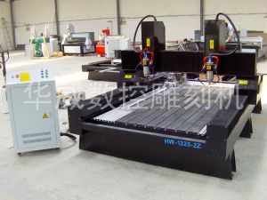 绥化北林区双头立体多功能石材雕刻机HW-1325-2Z